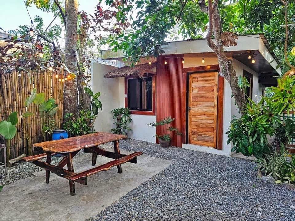 Rest House & Teepee Hut with Pool